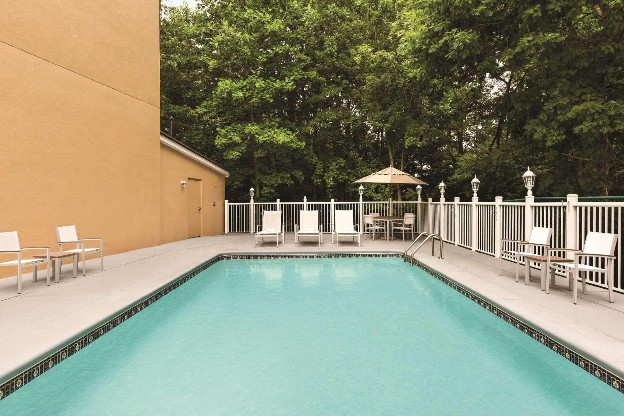 Country Inn & Suites By Radisson, Lawrenceville, Ga Bagian luar foto
